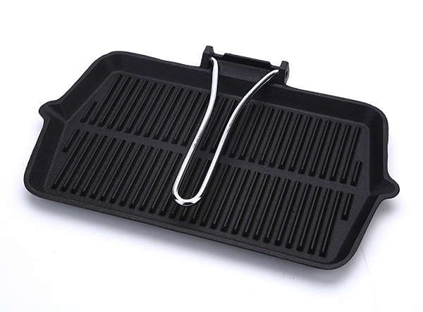 Pre-seasoned cast iron grill pan with foldable handle