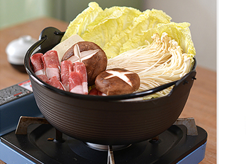 Japanese Cast iron Sukiyaki Tetsu Nabe Hot Pot