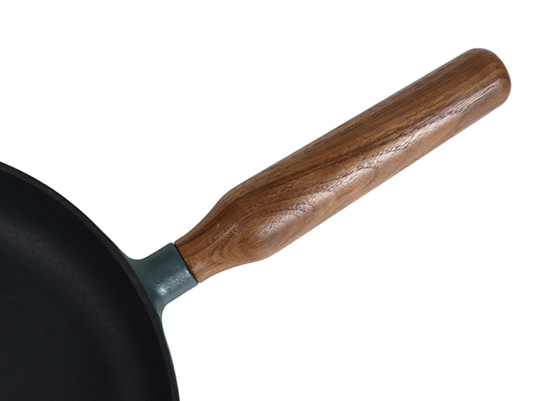 10-inch enameled cast iron skillet