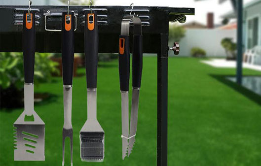 Christmas Gift Guide: The Best Cookware For Indoor or Outdoor Cooking