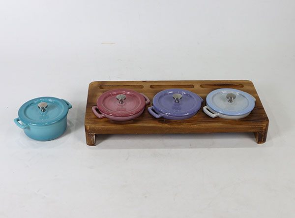 Hot Sale Mini Size Small Cast Iron Casserole Dish Pots With Wooden Base