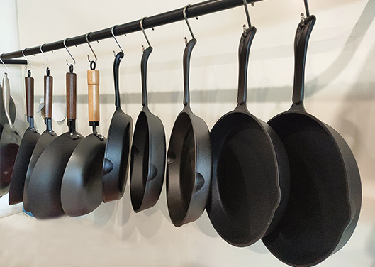 Space-saving Solution|How to Store Cast-Iron Pans