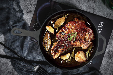 Christmas Favorites: Mastering the Feast with Cast Iron