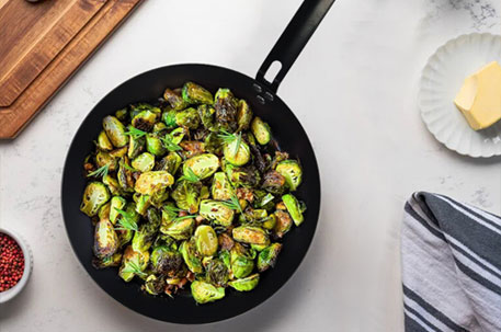 Christmas Favorites: Mastering the Feast with Cast Iron