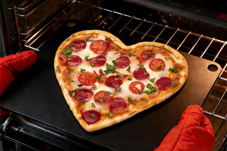 A Menu of Love: Valentine's Day Cookware Gift Guide