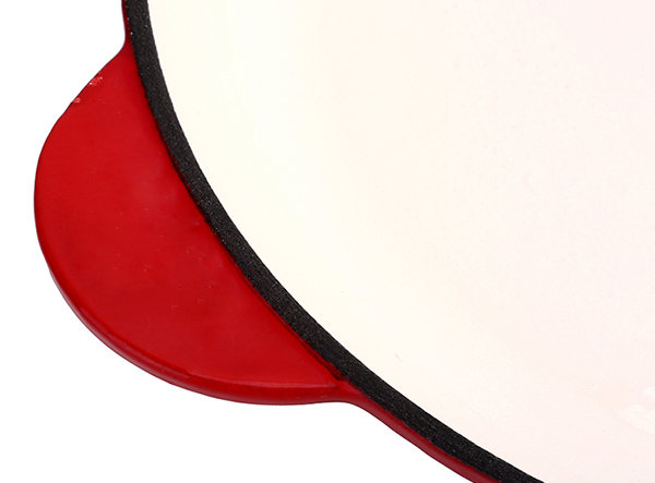 Enamel cast iron skillet with customized color