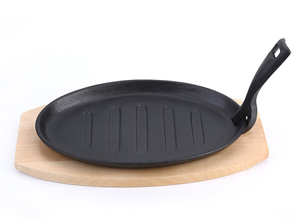 Pre-seasoned Cast Iron Sizzling Plate with Wooden Tray