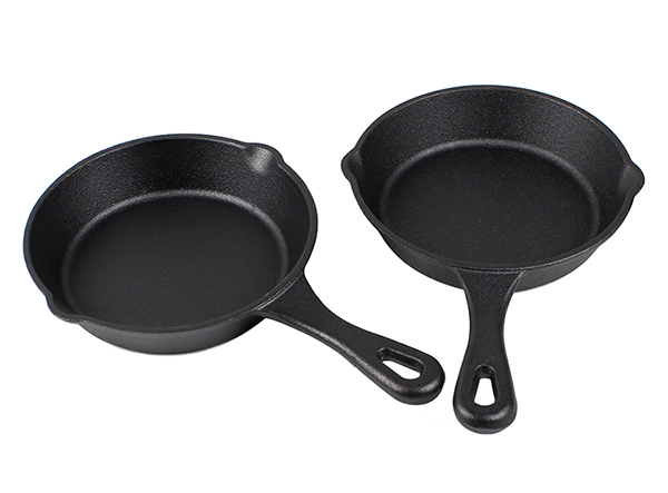 small size 15cm portable cast iron skillet roasting frying pan set