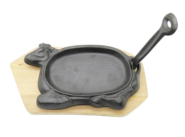 Cow Shape Cast Iron Sizzling Platter with Wooden Coaster