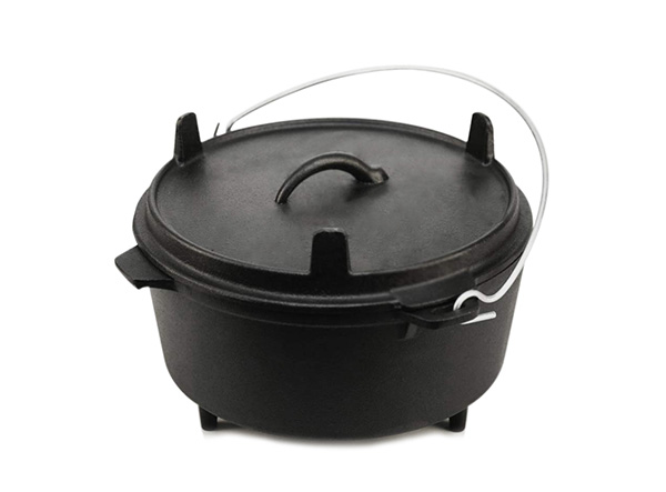 camping cast iron dutch oven with three legs lid