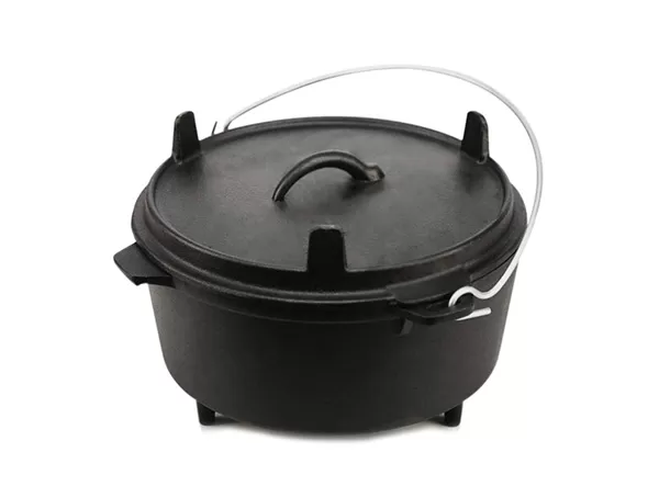 camping cast iron dutch oven with three legs lid
