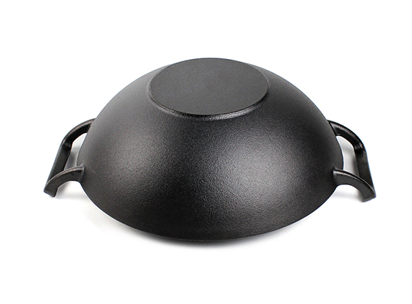 Pre-seasoned Cast iron wok