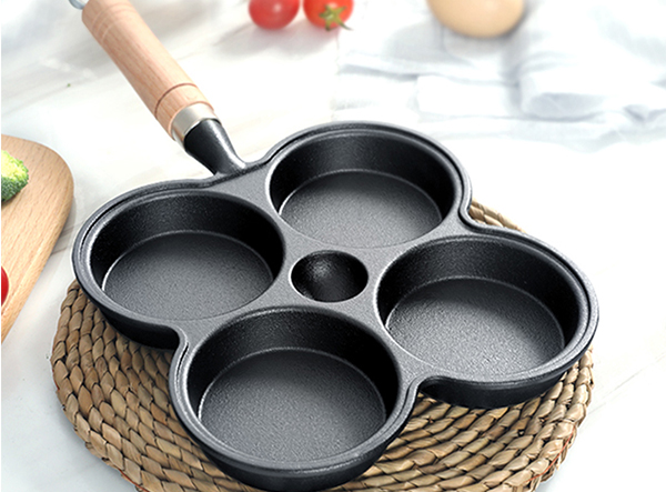 Non stick 4-cups cast iron egg frying pan with wooden handle China