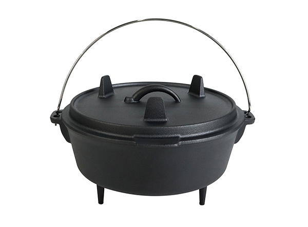 camping cast iron dutch oven with three legs lid