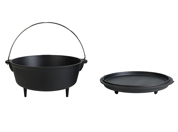 camping cast iron dutch oven with three legs lid