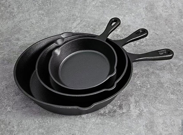 Pre-Seasoned 3 Piece Cast Iron Skillet Set