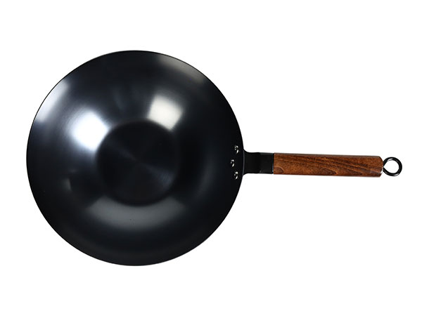 This Cast Iron Skillet is Lightweight & Rustproof