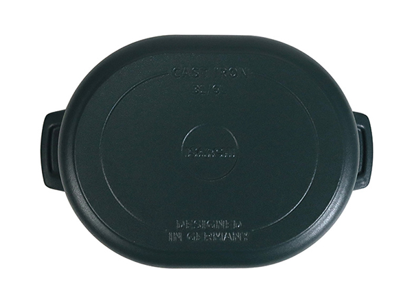 6.3-Quart oval cast iron saucepan