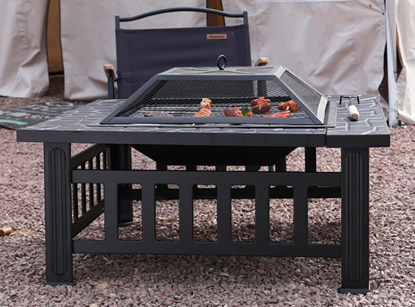 Multifunctional Outdoor 32 inch Square Metal Fire Pit Table with Spark Screen