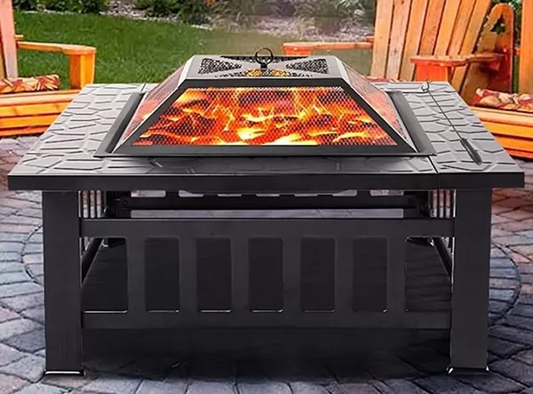 Multifunctional Outdoor 32 inch Square Metal Fire Pit Table with Spark Screen