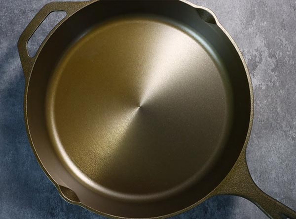 10 Inch Golden Polished Machined Smooth Cast Iron Frying Pan