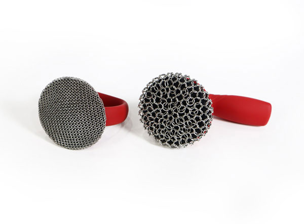 Bulk Sales Food Grade Cast Iron Scrubber with Silicone Insert